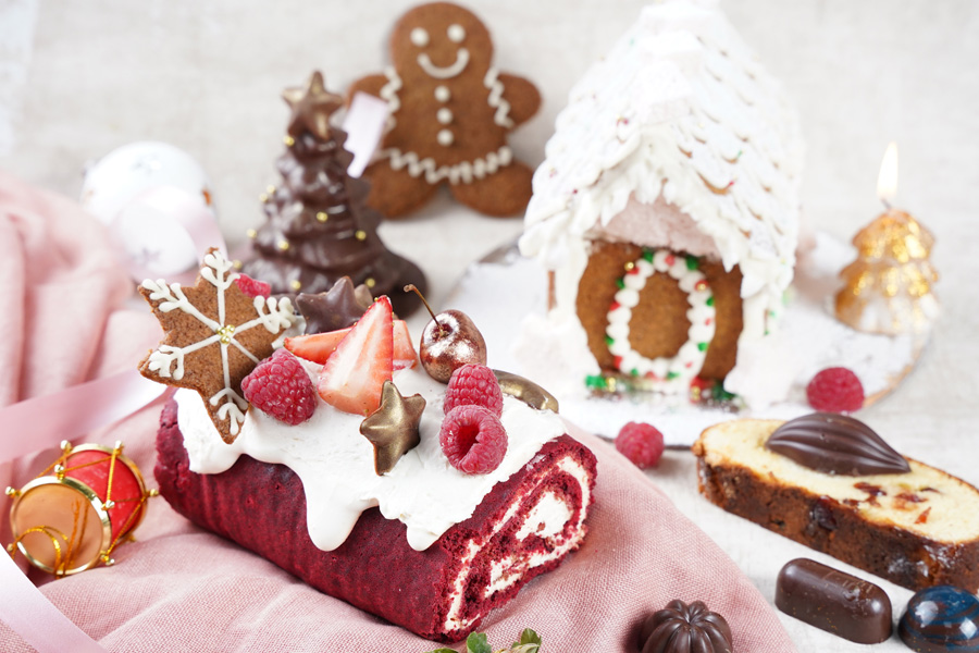 Red Velvet Log Cake Christmas and New Year 2023 Sweets by hOLa Keto Desserts Dubai Abu Dhabi Sharjah Al Ain Fujairah Ajman UAE