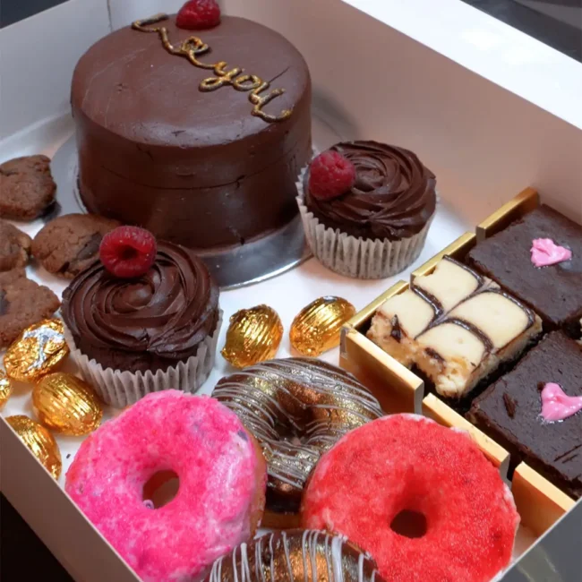 Love Bloom Box Bento Cake Cupcakes Doughnuts Cookies Chocolates HOLA Keto Dubai Abu Dhabi Sharjah Ajman Al Ain Fujairah Ras Al Khaimah UAE
